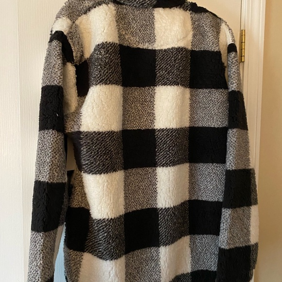 Boston Bruins NHL Sherpa 1/4 Zip Fleece Style Pullover New GIII 4Her Size XL - Picture 2 of 10